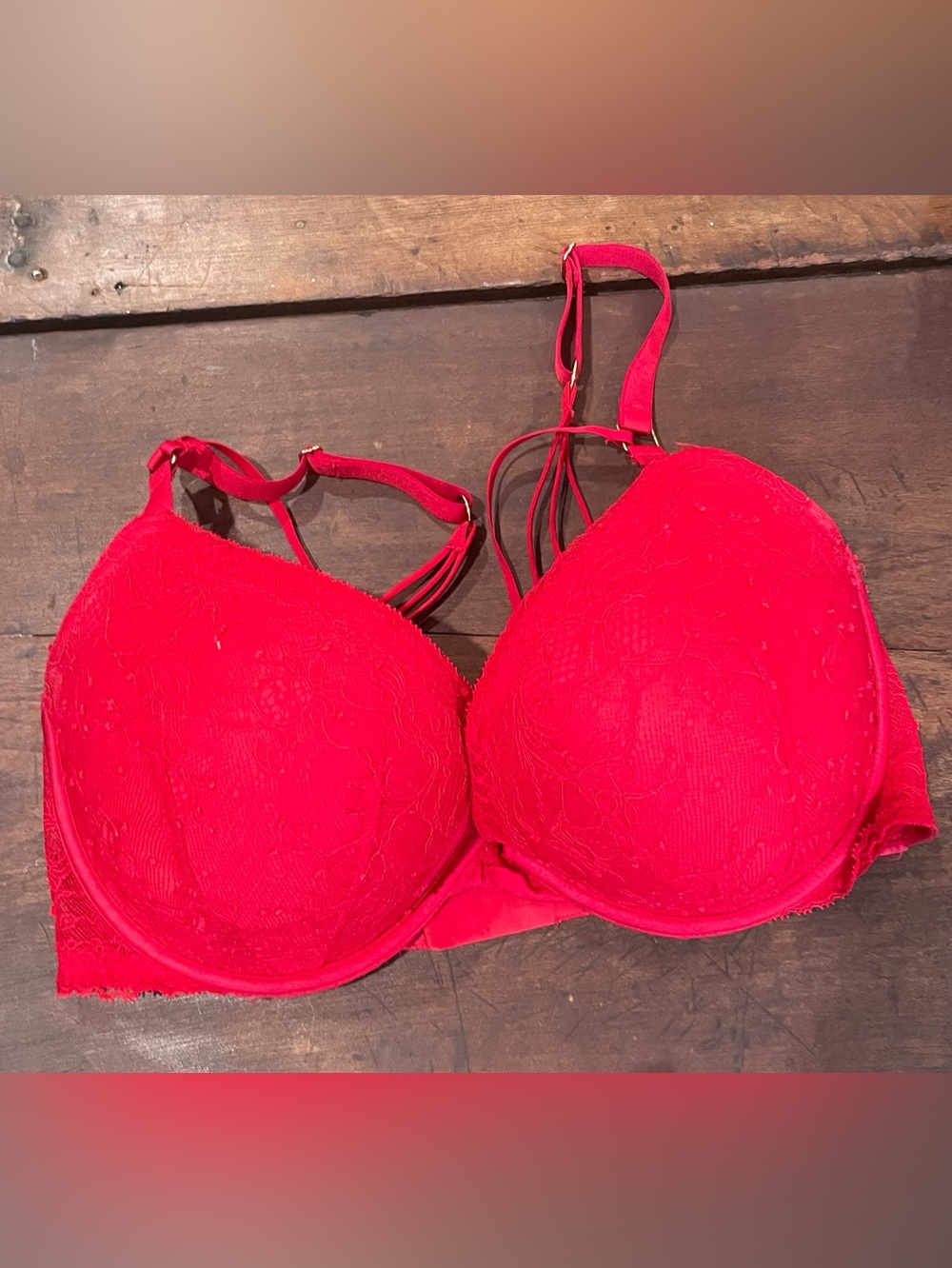 Victoria’s Secret Red Lace Push-Up Bra Strappy Back Size 34DDD (178)